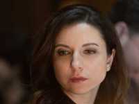 �������