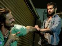 �������