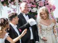 �, ��, ��, ���