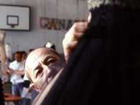 �������