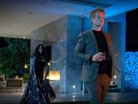 ����� ����