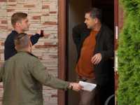 �������