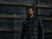 �������