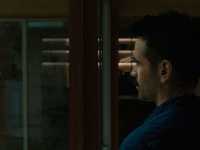 ����� ����