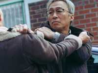 �������