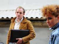 �������